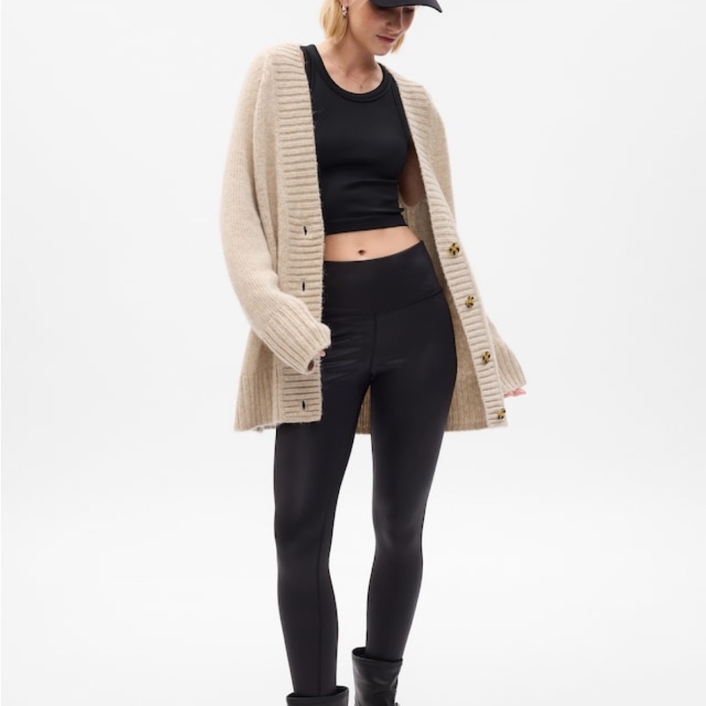 Gap blanket boyfriend cardigan. Size large. Pale taupe beige.
